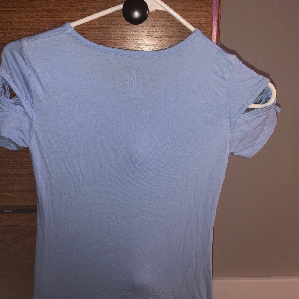 girls shirt